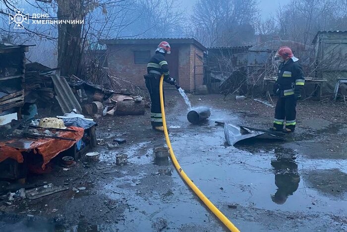 Пожежа в Летичеві: вогонь охопив господарську будівлю