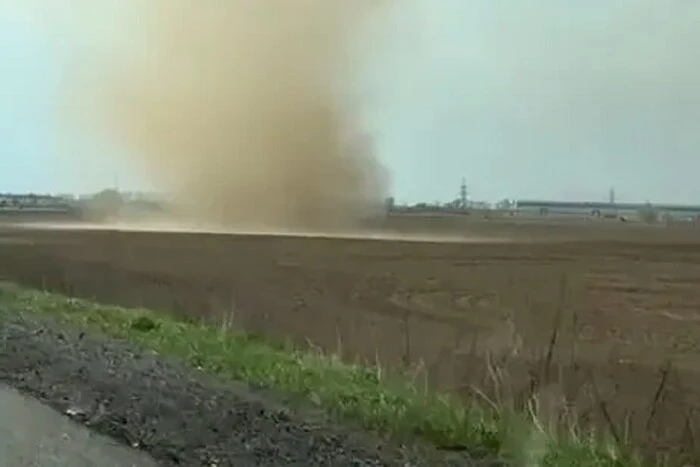 На Київщині вирував торнадо