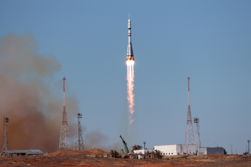 РФ відправила в космос засудженого за держзраду льотчика, який служив у Криму – «Система»