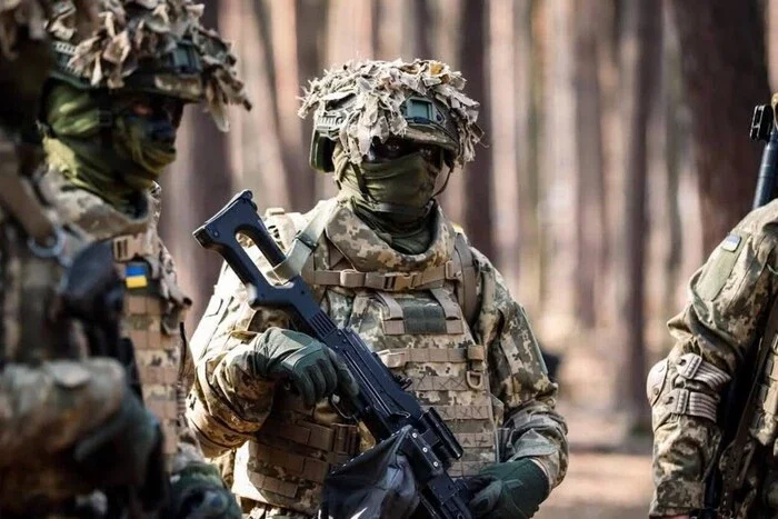 Україна дозволила іноземцям служити в армії за контрактом