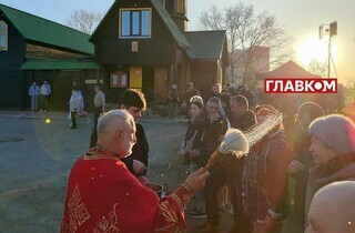 Українці святять великодні кошики: фоторепортаж з Києва