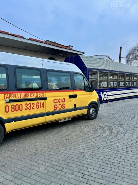 Врятувати та влаштувати: де знаходять підтримку маломобільні люди, яких вивозять з прифронтових районів