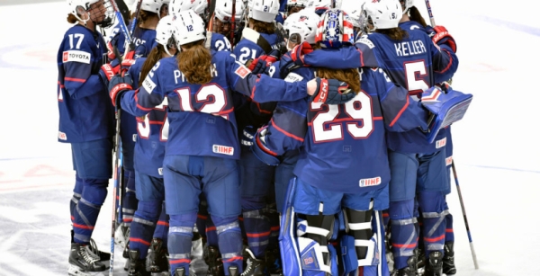 Збірна США в овертаймі обіграла Канаду у фіналі жіночого чемпіонату світу-2025 з хокею