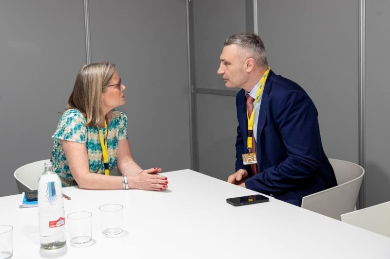 Кличко зустрівся у Валенсії з президенткою Єврокомісії Урсулою фон дер Ляєн