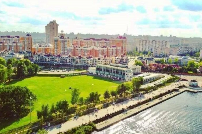 Університет, який очолює Милованов, купив Гольф центр на Оболоні