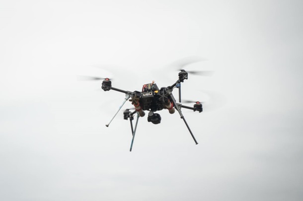 В Україні протестували малі FPV-бомбери на стійкість до РЕБу і вантажопідйомність