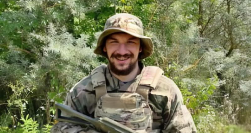 Назавжди 28: загинув випускник франківського коледжу Володимир Мандзюк (ФОТО)