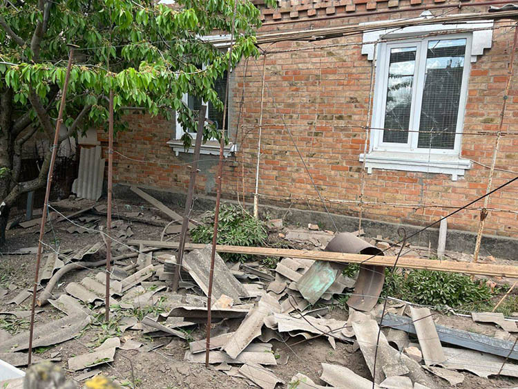 Агресор вдарив КАБами по Новопавлівській громаді