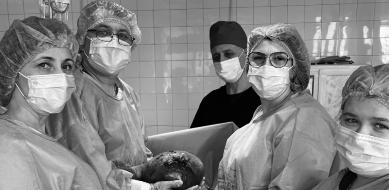 У Тернопільському перинатальному центрі провели надскладну операцію (ФОТО)