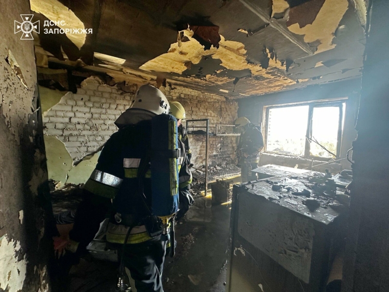 У Запоріжжі сталася пожежа у дев’ятиповерховому гуртожитку, – ФОТО