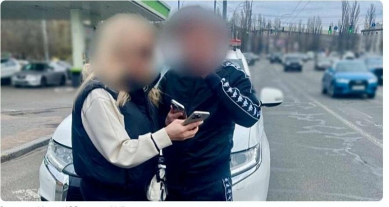 Агресивно поводився, був п'яний, а подруга залізла на машину поліції: деталі затримання відомого футболіста Алієва