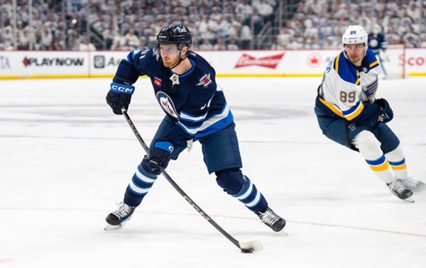 Плей-оф НХЛ: Вінніпег обіграв Сент-Луїс, а Колорадо був сильнішим за Даллас