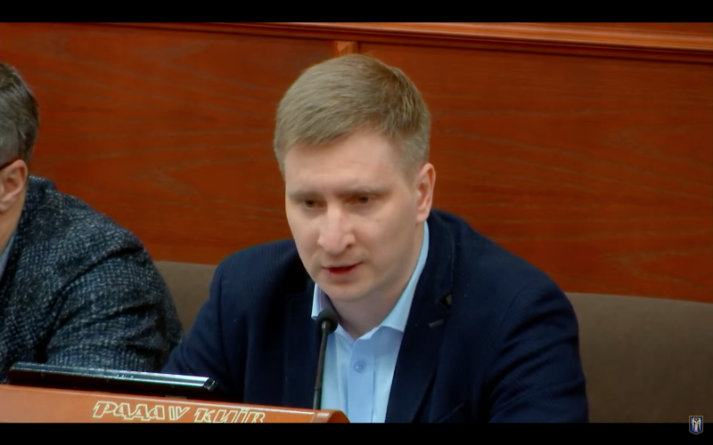 «Туалетна» команда Комарницького. Депутати Київради, які голосували за сумнівні земельні рішення (графіка)