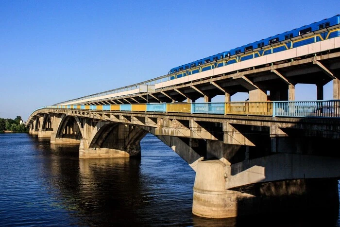 Метро від «Лісової» до «Дніпра» буде закрито: як дістатися до центру 5-6 квітня