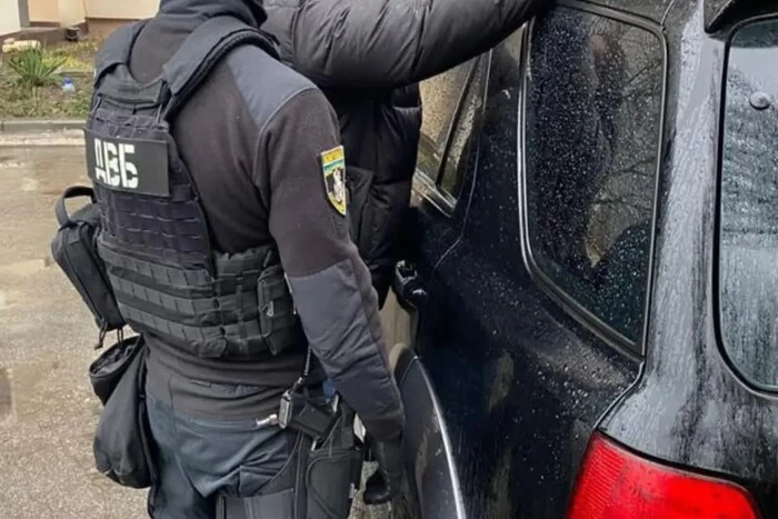 Гучний корупційний скандал на Київщині: затримано вісьмох поліцейських