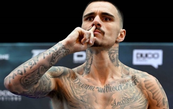 Екссуперник Ломаченка змінив вагову категорію