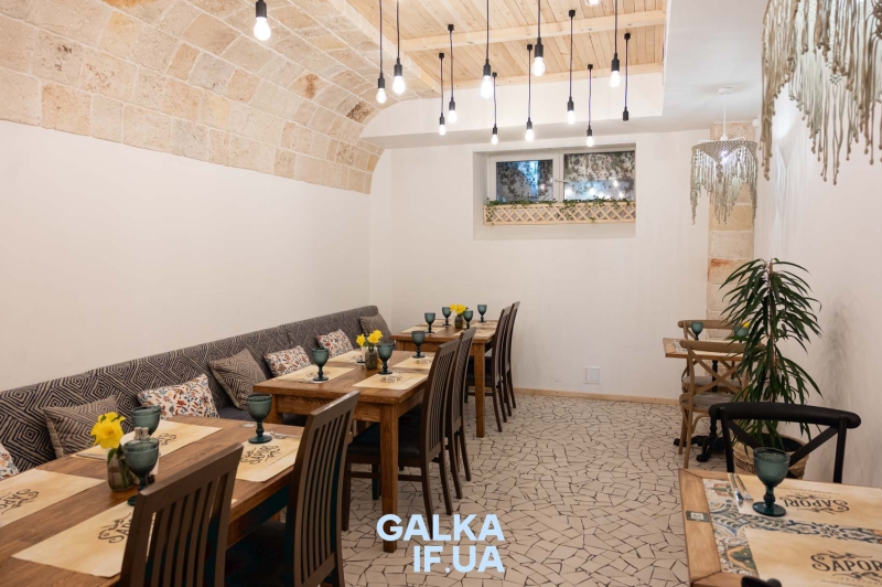 Дворик італійської родини: новий ресторан SAPORI у серці Івано-Франківська (ФОТО)