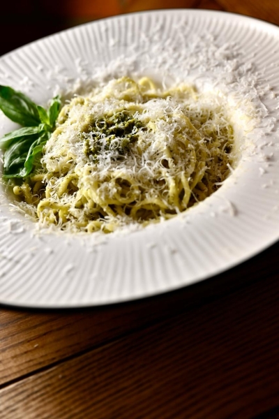 Дворик італійської родини: новий ресторан SAPORI у серці Івано-Франківська (ФОТО)