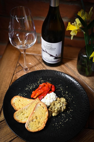 Дворик італійської родини: новий ресторан SAPORI у серці Івано-Франківська (ФОТО)