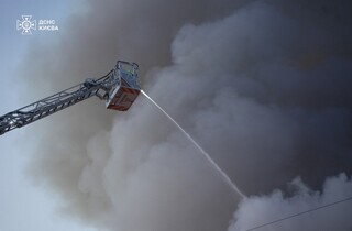 Атака ворожих дронів на Київ: ДСНС працює над ліквідацією наслідків (оновлено)
