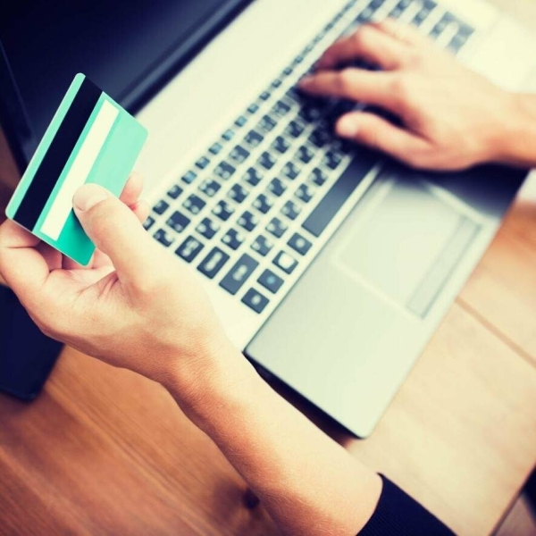 Чому варто оформити онлайн позику – основні переваги послуги