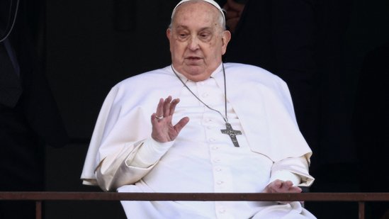 Що роблять, коли помирає Папа Римський: як обирають нового