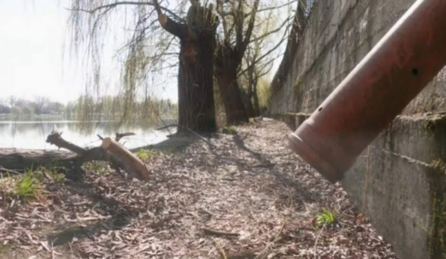 І знову — про гідропарк в Рівному, труби і нечистоти