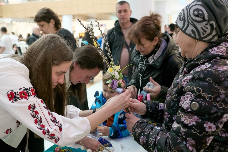 Юні підприємці з чотирьох областей показали свої товари та ідеї на ярмарку у Франківську (ФОТО)