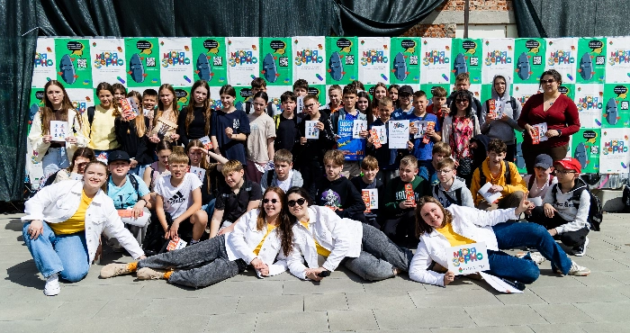 Квест із сенсом: у Луцьку школярів знайомили з мінною безпекою