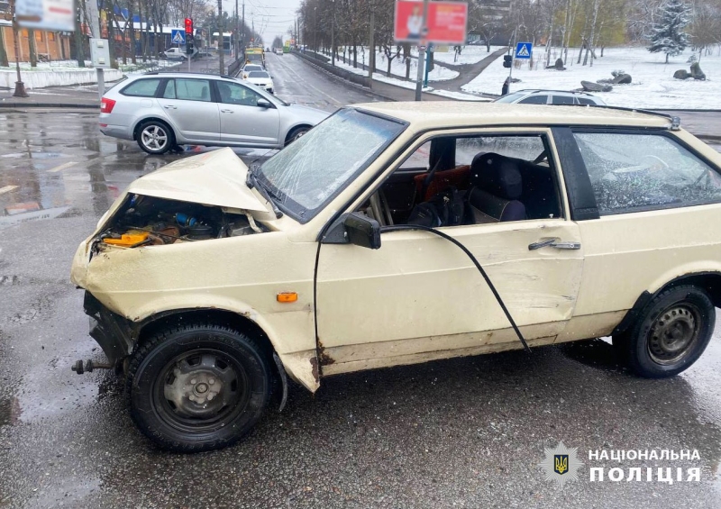 Легковик у Рівному врізався в швидку, яка везла однорічну дитину (ФОТО)