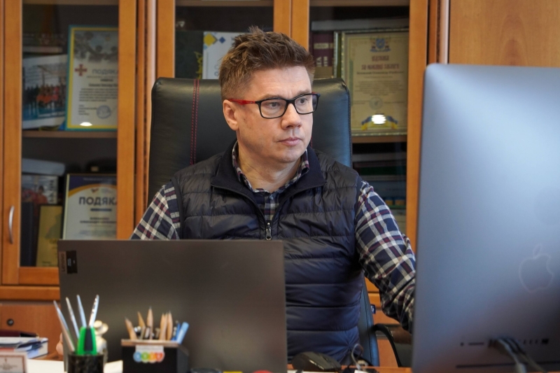 Майнові питання, звіти, соціальна підтримка захисників та робота підприємств: у Полтаві відбулася сесія облради