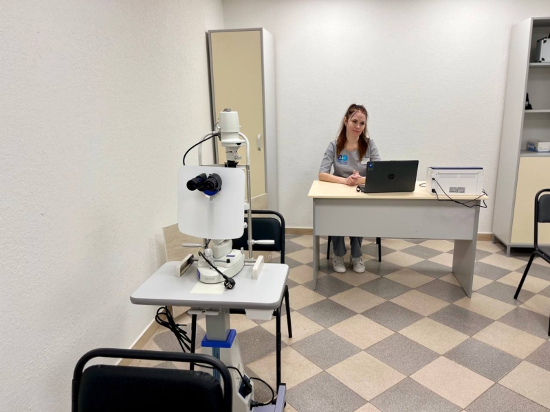 Меблі, бензин та обладнання для лікарень: на що адміністрації окупованих міст витрачають мільйони гривень