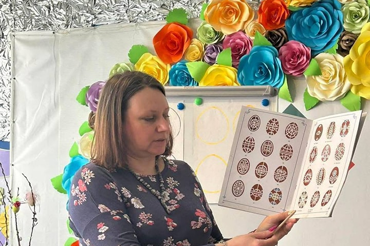 Меблі, бензин та обладнання для лікарень: на що адміністрації окупованих міст витрачають мільйони гривень