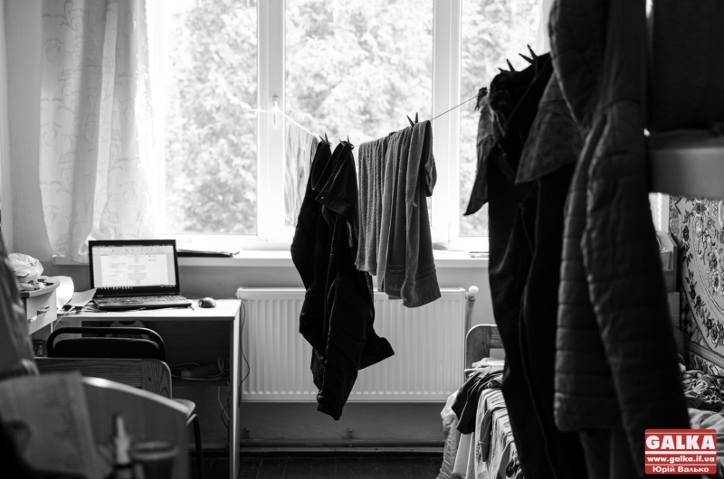 На Прикарпатті родини ВПО виселяють із шелтера “Карітасу”: що кажуть в організації