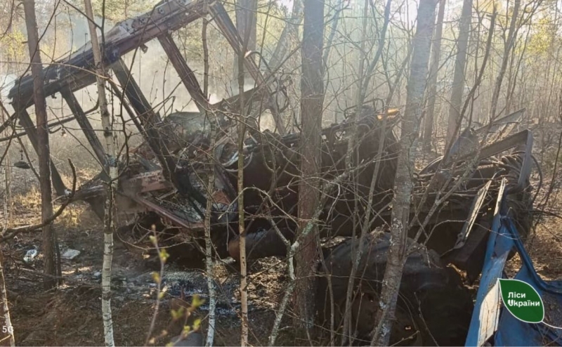 На Великдень на Поліссі підірвалися на міні лісівник та місцевий житель (ФОТО)