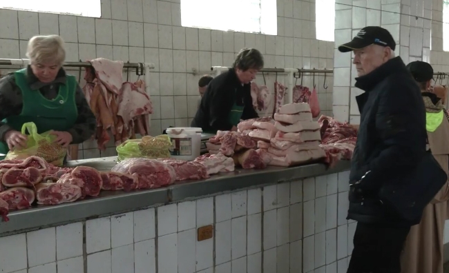 Напередодні свята на ринку Рівного подорожчали м`ясо та яйця