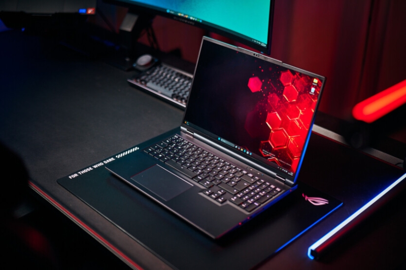 Ноутбуки з NVIDIA RTX 5090 лише на 10% продуктивніші та на 72% дорожчі за моделі з 5080, — порівняльний тест