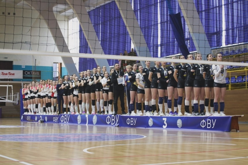 “П’ять днів на майданчику вирували неймовірні емоції”: прикарпатські волейболістки – чемпіонки України серед юніорів (ФОТО)