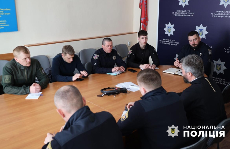 Поліцейські у Вінниці та області чергуватимуть на Великдень та напередодні