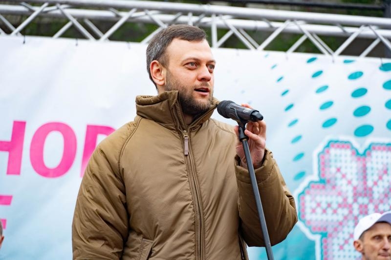 Понад 3,4 мільйони гривень на підтримку ЗСУ &ndash; відбувся Uzhhorod Half Marathon 2025