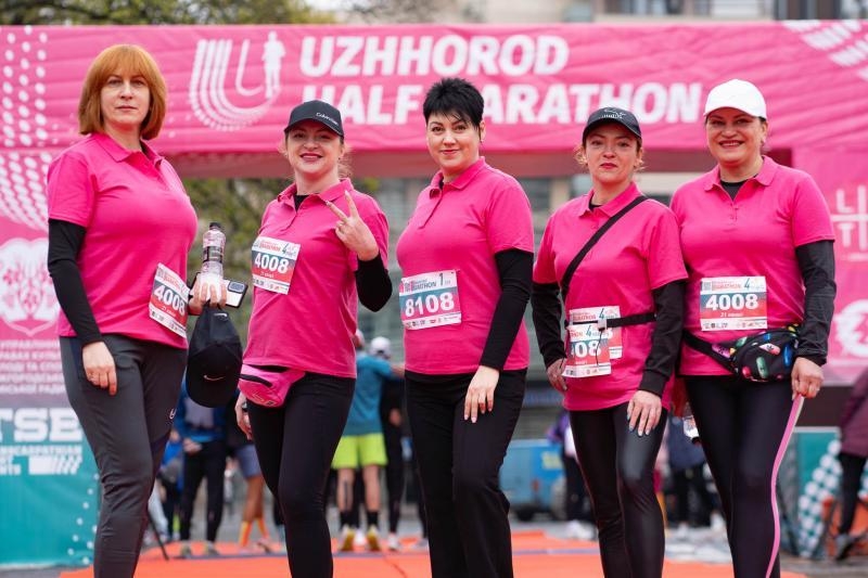 Понад 3,4 мільйони гривень на підтримку ЗСУ &ndash; відбувся Uzhhorod Half Marathon 2025