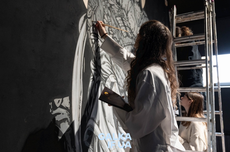 Прийти, побачити, помовчати і згадати: у Франківську презентували монументальну композицію “П’ЄТА” (ФОТО)