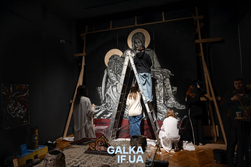 Прийти, побачити, помовчати і згадати: у Франківську презентували монументальну композицію “П’ЄТА” (ФОТО)