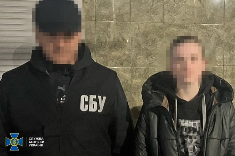 Прикарпатська СБУ допомогла затримала агентку рф, яка готувала теракти на Полтавщині (ФОТО)