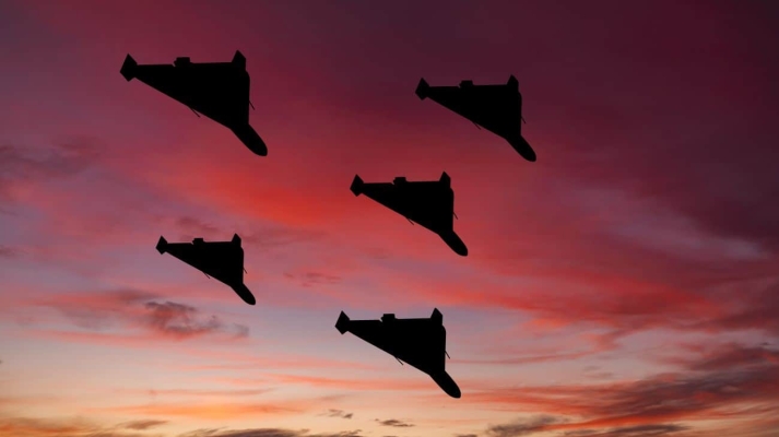 Росіяни втретє за добу вдарили безпілотниками по Харкову, виникли пожежі