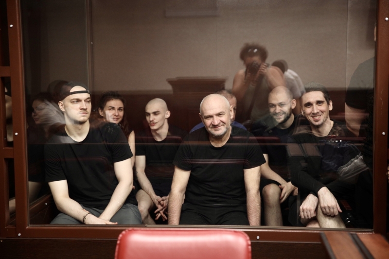 «Що буде з Ванечкою, якщо я помру раніше, ніж Олега обміняють», – дружина «засудженого» в РФ у «справі Азова»