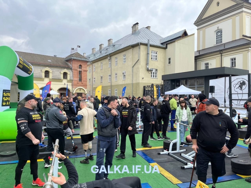 Соціальна та фізична реабілітація через спорт: у Франківську триває “Звитяга нескорених” (ФОТО, ВІДЕО)