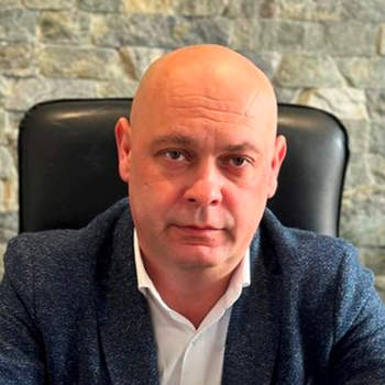 Статки влади Рівного: сотні тисяч &mdash; у валюті, а ще земля та маєтки