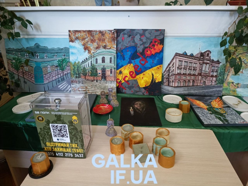 Студенти, викладачі та нацгвардійці розписували писанки у медичному університеті (ФОТО)