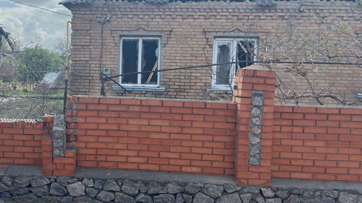 Троє людей постраждали на Нікопольщині через російські атаки та міну